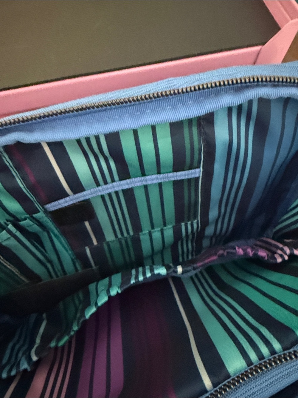lug Light Blue Crossbody Bag with Interchangeable Straps - Picture 4 of 4